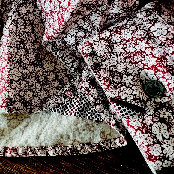Ted Baker London Modern Fit Men’s Button Down Red Floral Pattern Flip Cuff Sz 16 - Picture 4 of 7